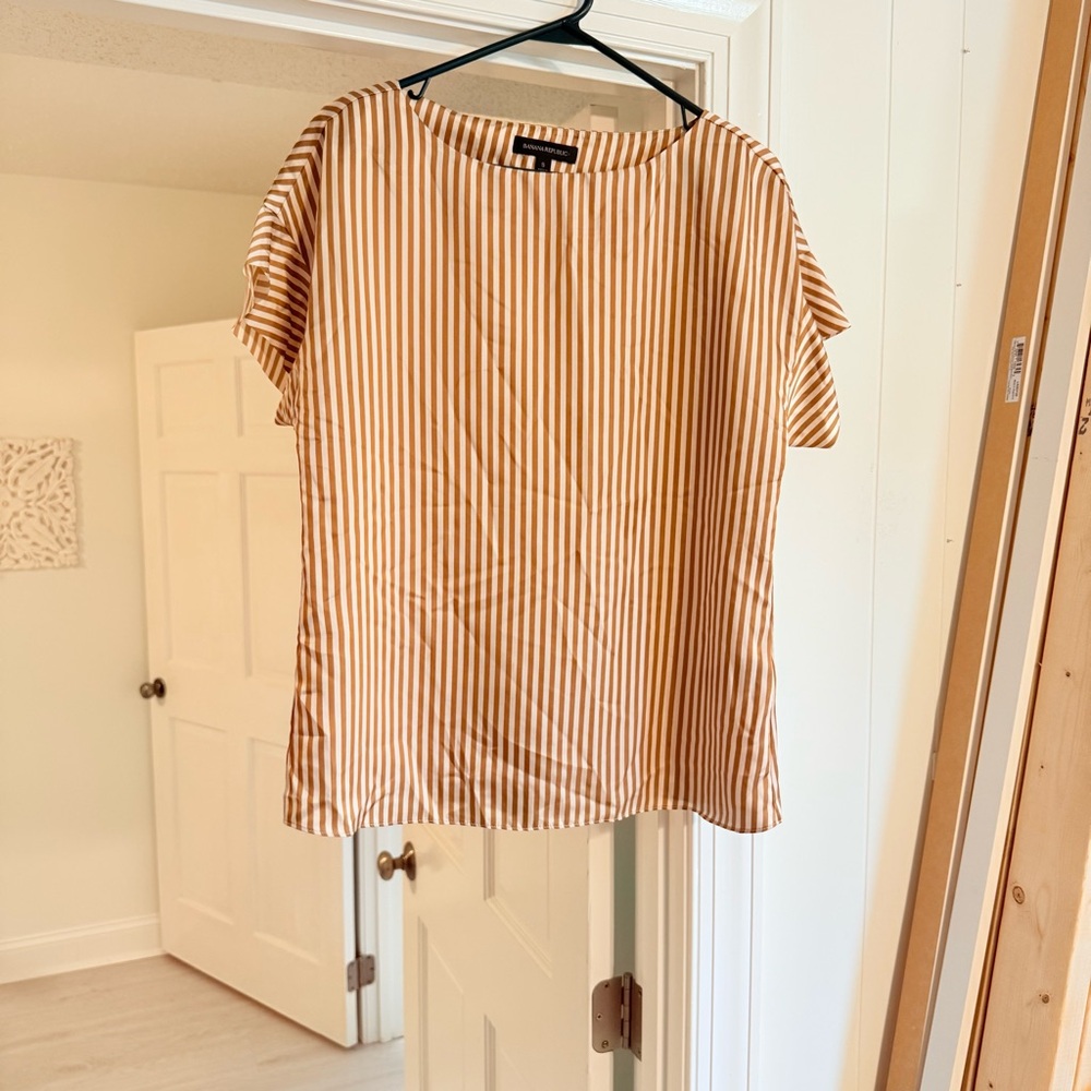 Banana Republic Striped Tan Women's Blouse